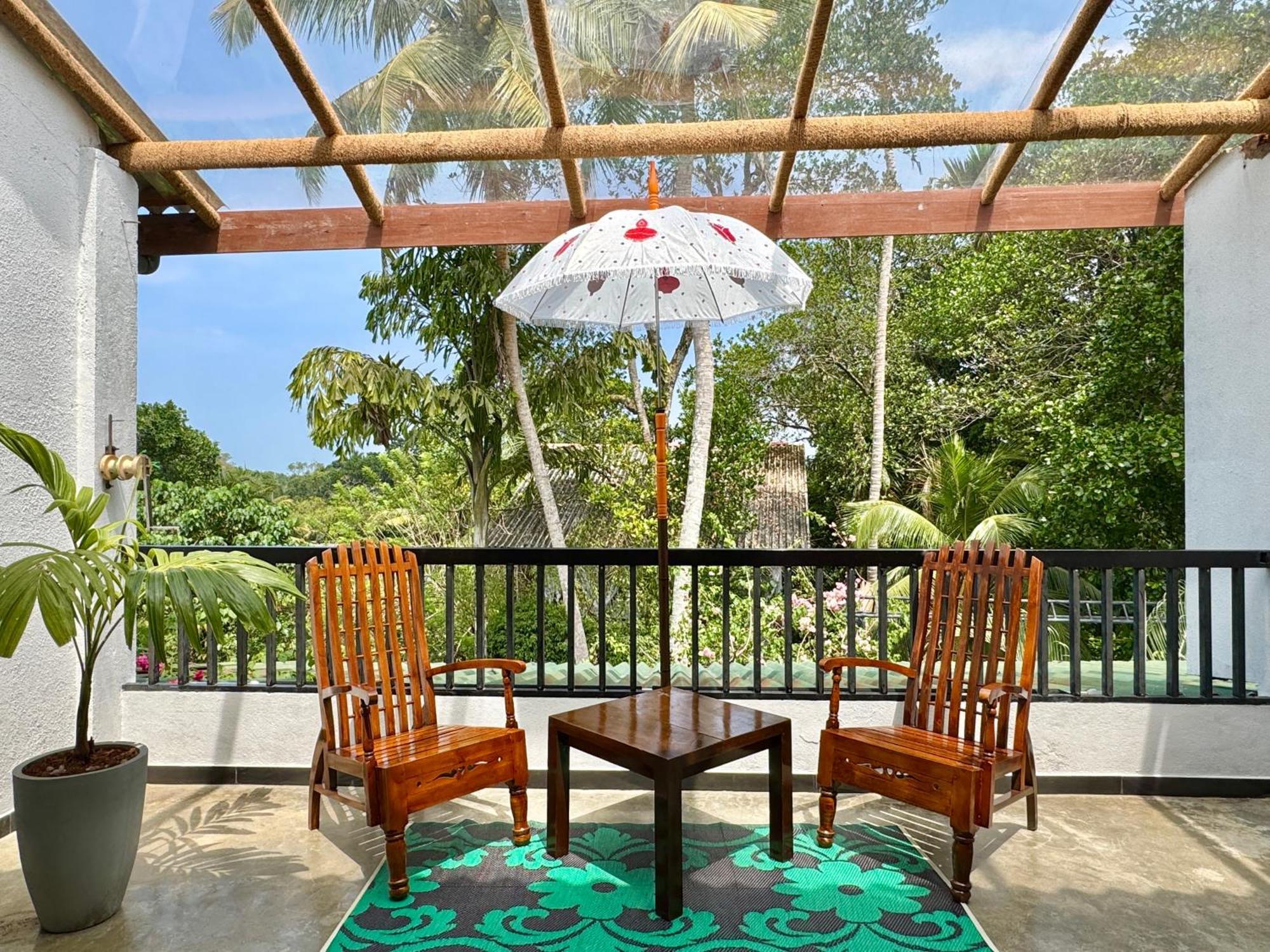 Swastha Ayurveda Villa Hikkaduwa Exterior photo